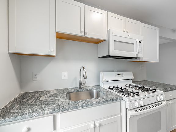 5th image of 3463 Minnesota Ave SE APT 6