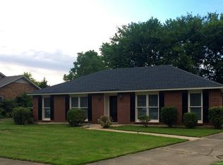 6336 Willow Glen Dr, Montgomery, AL 36117