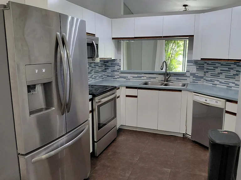 1947 Discovery Cir E — Photo 8