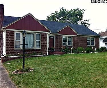 2nd image of 910 Birch Hill Dr