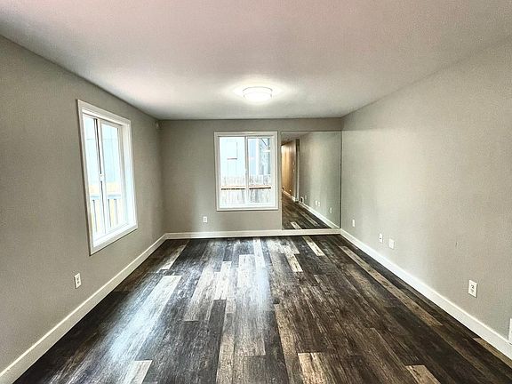 4th image of 822 NW Hidden Meadow Way