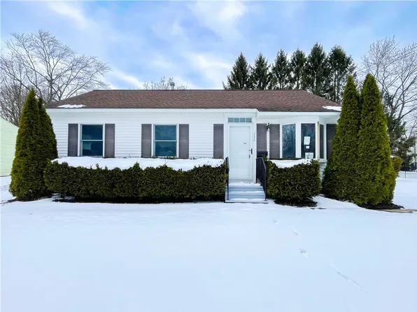 111 North Ave, Newark, NY 14513