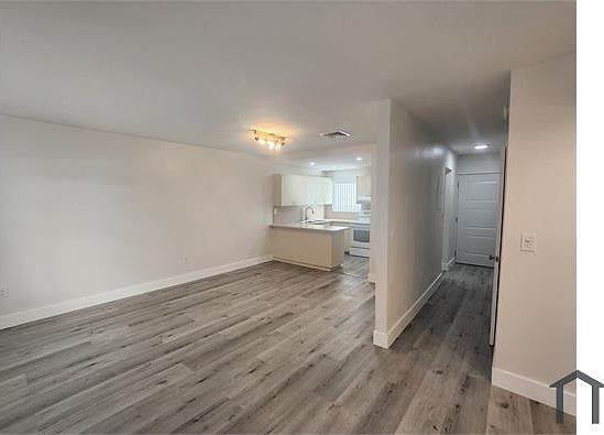 3rd image of 4320 NW 11th St APT B