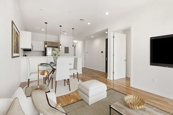 Rented by Compass | media 16