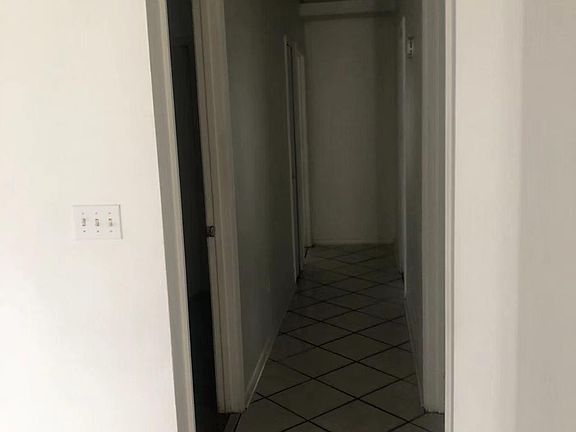 5th image of 129 Dahlia Village Cir