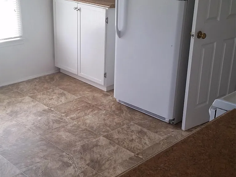 627 Longview St #2 — Photo 4