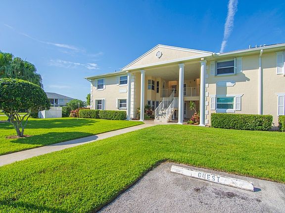 3rd image of 375 N Grove Isle Cir Unit 375