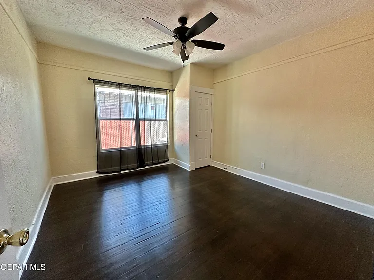 3312 Montana Ave — Photo 13