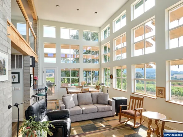 3901 Oak Grove Rd, Rickreall, OR 97371