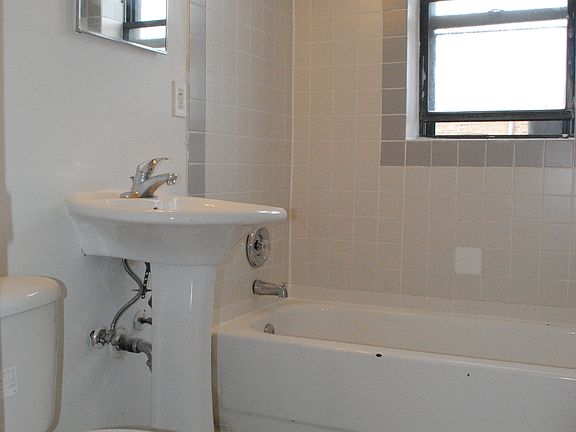 5th image of 5722 W Washington Blvd APT 304