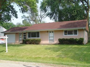 237 Pine Tree Row, Lake Zurich, IL 60047