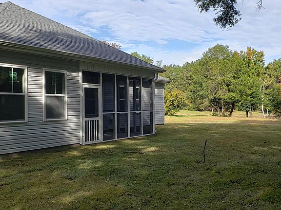 4th image of 5865 Lake Joel Drive