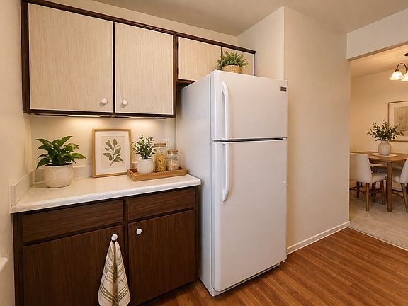 4th image of 802 Candlelight Dr APT 3B