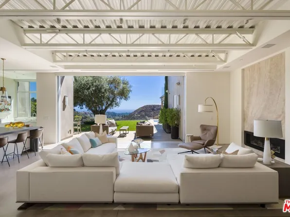 1550 Casale Rd, Pacific Palisades, CA 90272
