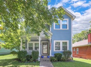 907 W Truman Rd, Independence, MO 64050