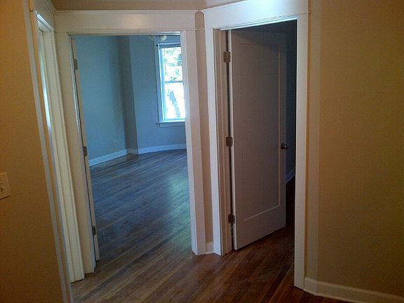 4th image of 6637 S Woodlawn Ave #1