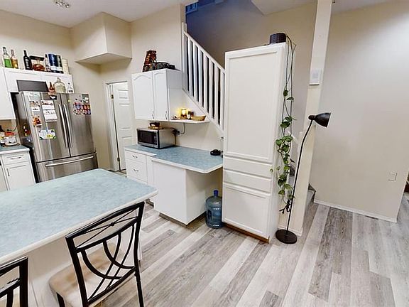 3rd image of 10025 N 107th Ave