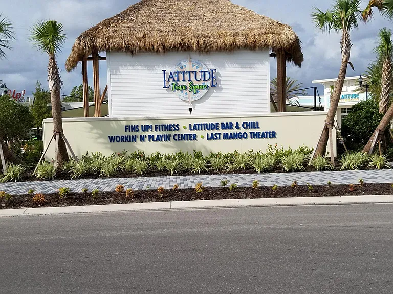 330 Coral Reef Way — Photo 3