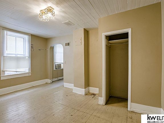 5th image of 2525 Rees St