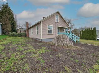 102 2nd St, Gaston, OR 97119