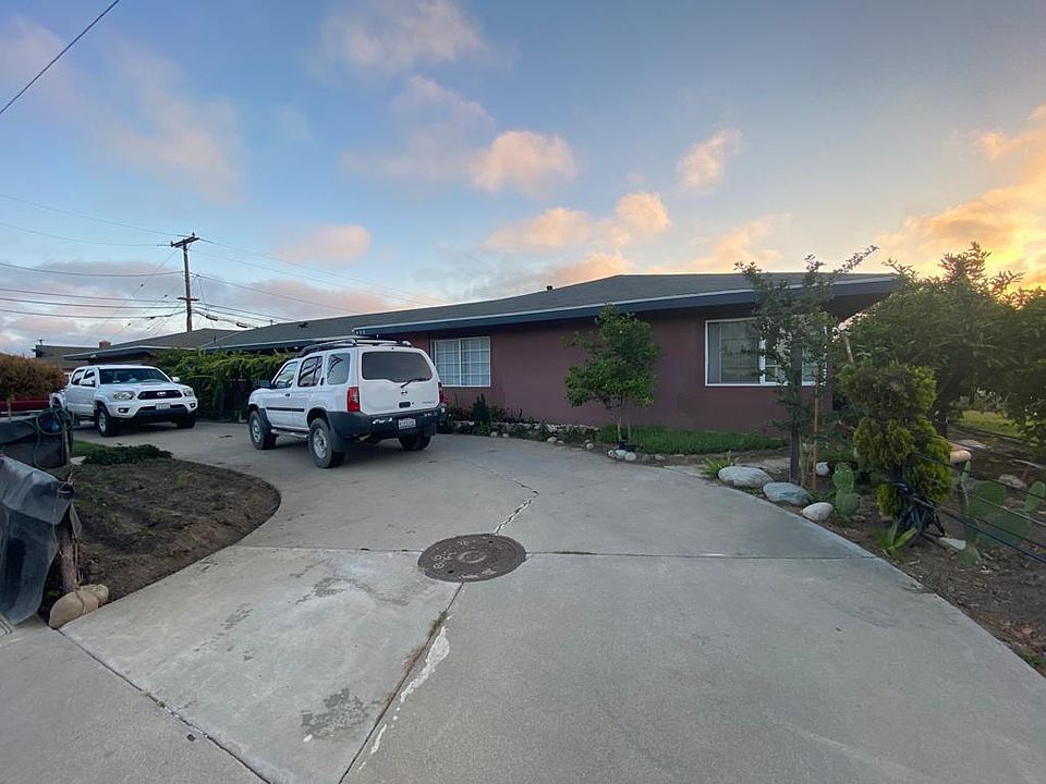 1st image of 400 Ivywood Dr