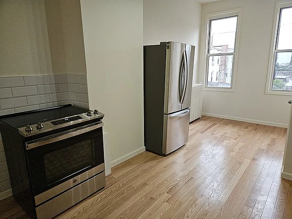 3rd image of 153 Saint Nicholas Ave #2L