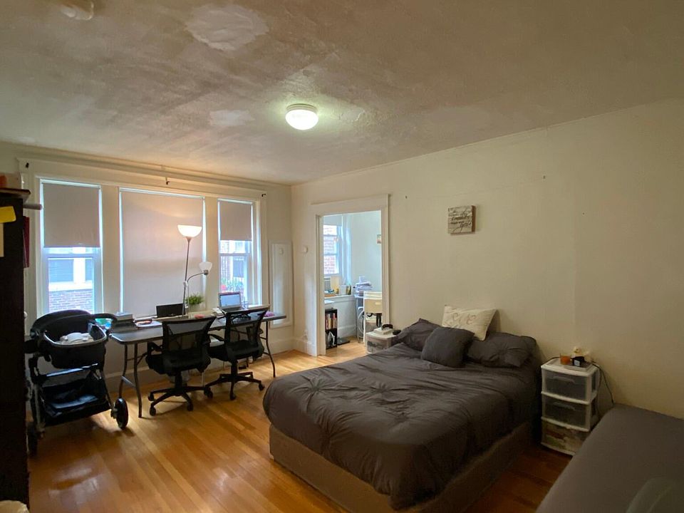 2nd image of 88 Washington St APT 17A