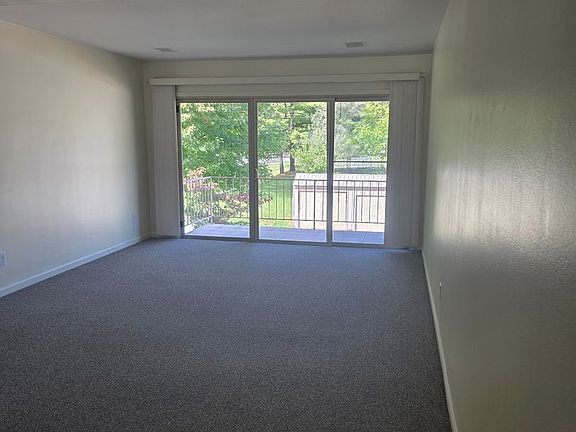 4th image of 748 W Kilgore Rd APT 308