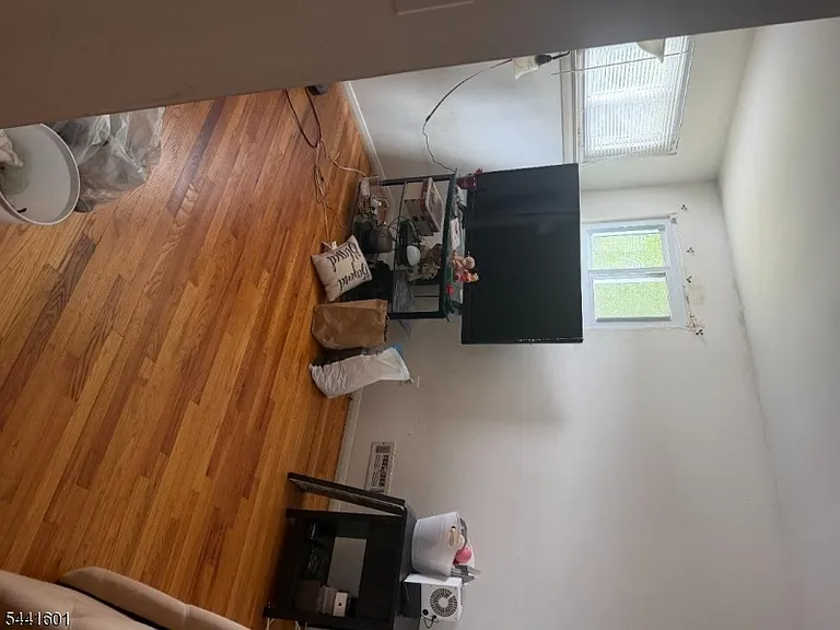 19 Anthony Blvd — Photo 3