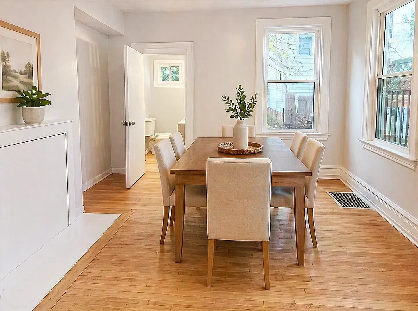 3 bed, 1.5 bath, 1695 sqft, $1,800 — Photo 3
