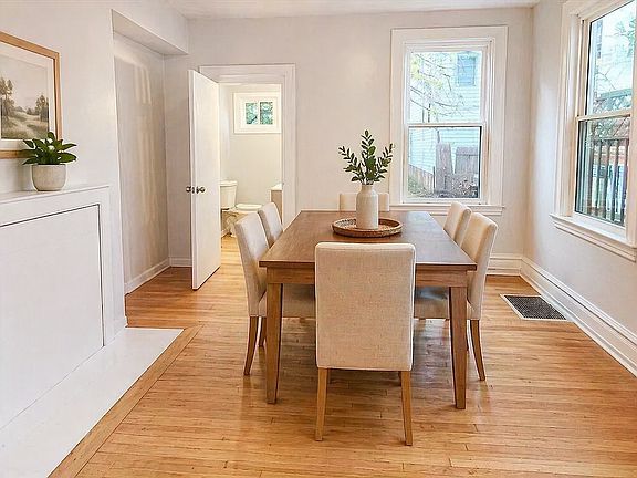 3rd image of 1238 Superior Ave #2