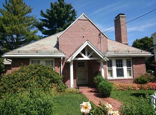 497 Weld St, West Roxbury, MA 02132