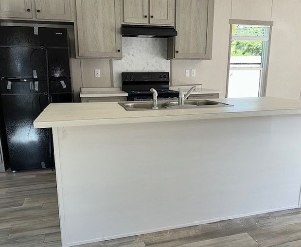 1st image of 1018 Bavarian Way