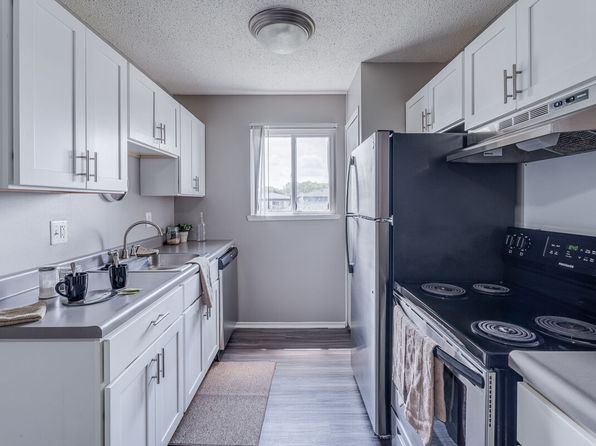 5800 N Christine #8680102