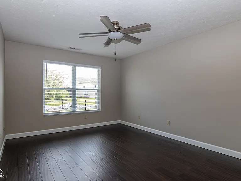 815 Tall Timber Dr — Photo 11