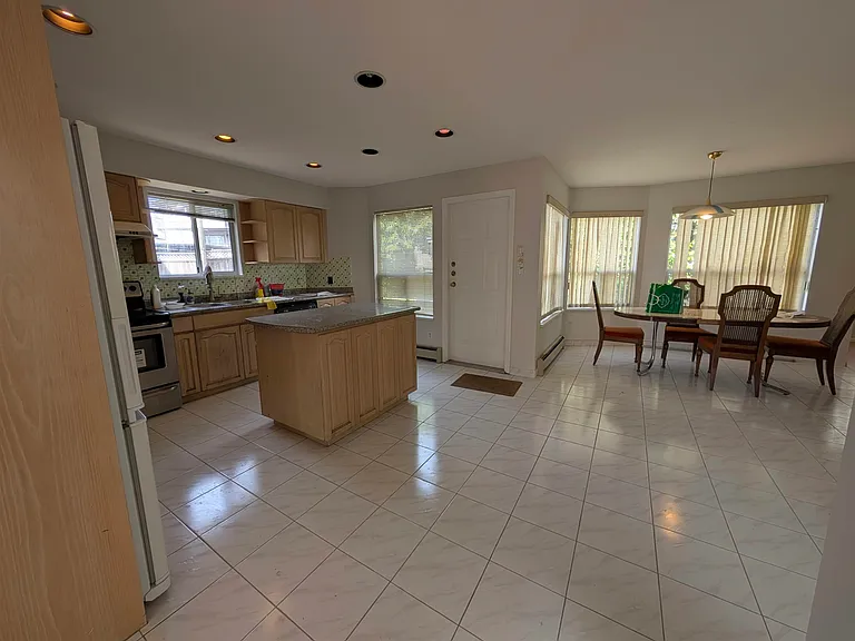 7 Thornhill Dr — Photo 8