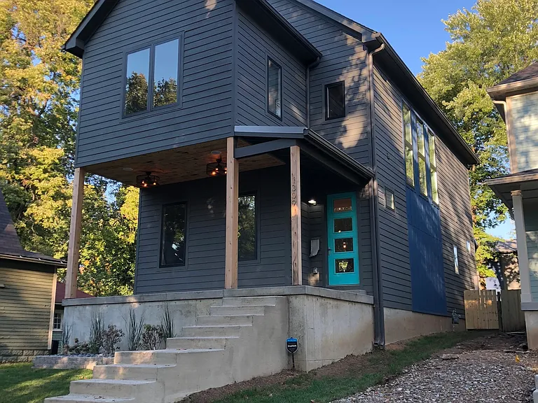 1309 Jefferson Ave — Photo 1