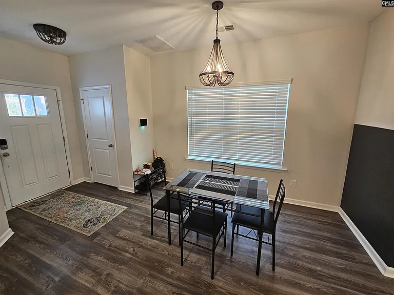 1003 Ashcroft Cir — Photo 4