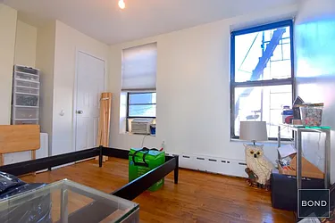 Rented by Bond New York