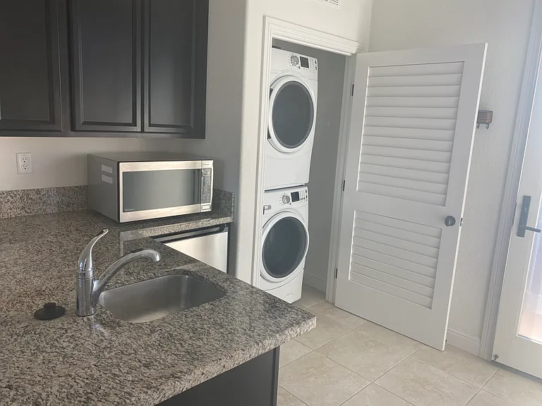 261 E Bella Serata Ave #1 — Photo 8