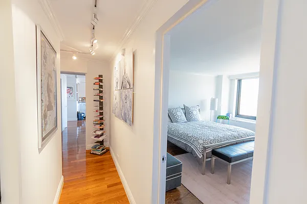 Rented by WIRE International Realty | media 16