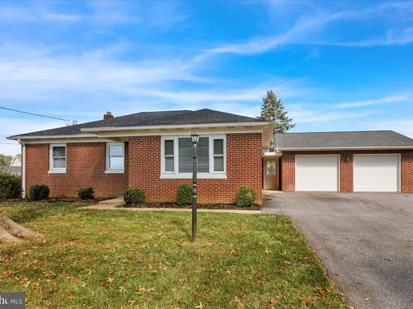 203 Wynwood Dr, Willow Street, PA 17584