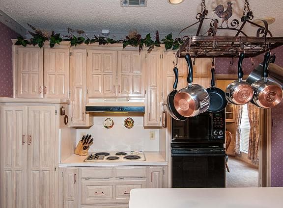 3rd image of 6807 Blake Dr