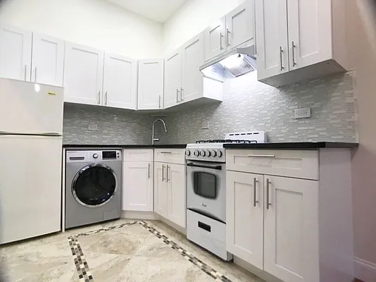 Rented by Bohemia Realty Group | media 3