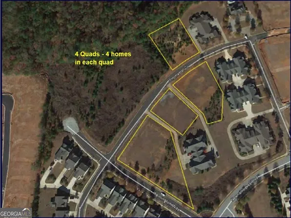 64 Thomaston St, Newnan, GA 30263
