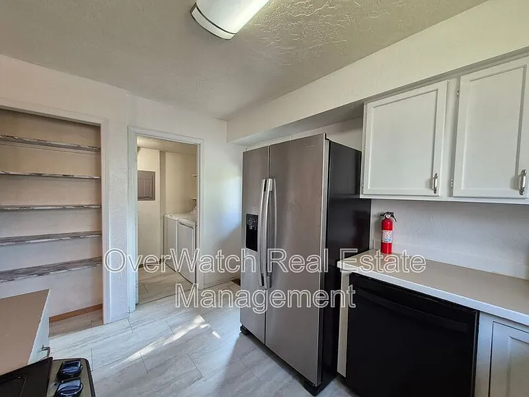 6872 Tamir Ave — Photo 7