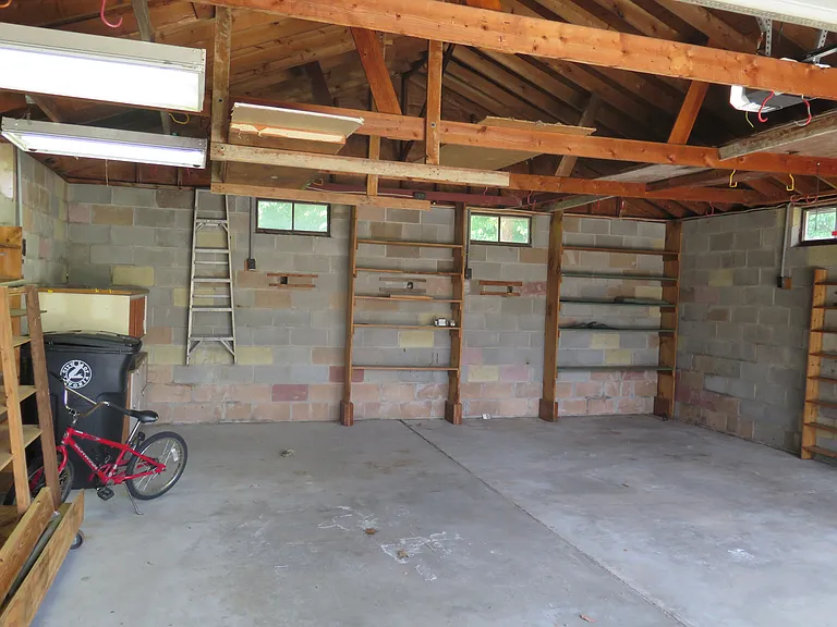 28984 Rayburn St — Photo 49
