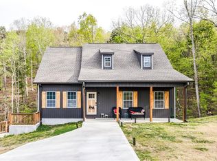 357 Orchard Way, Calhoun, GA 30701