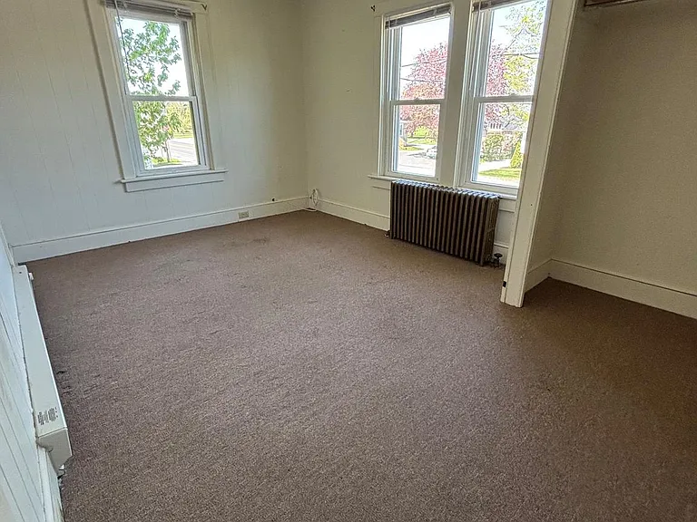 976 W Main St #2 — Photo 4