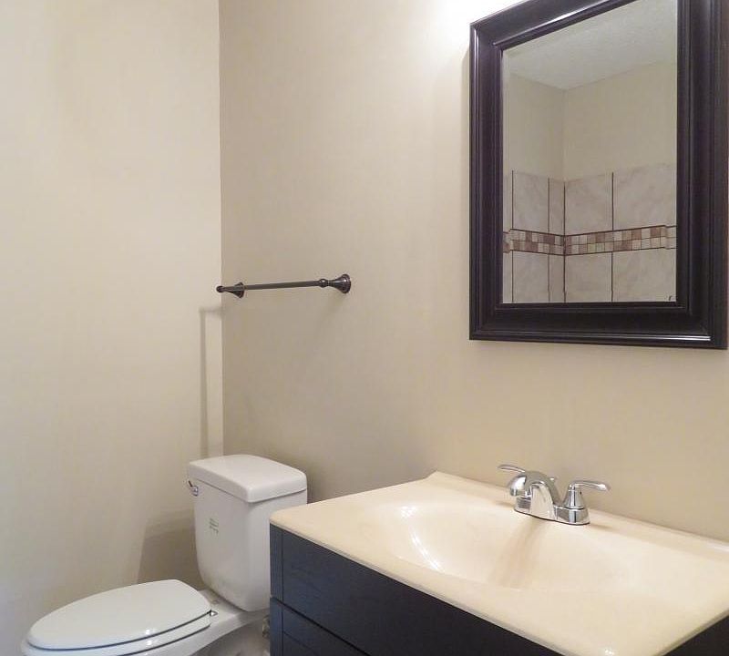 2nd image of 2288 Theda Ave